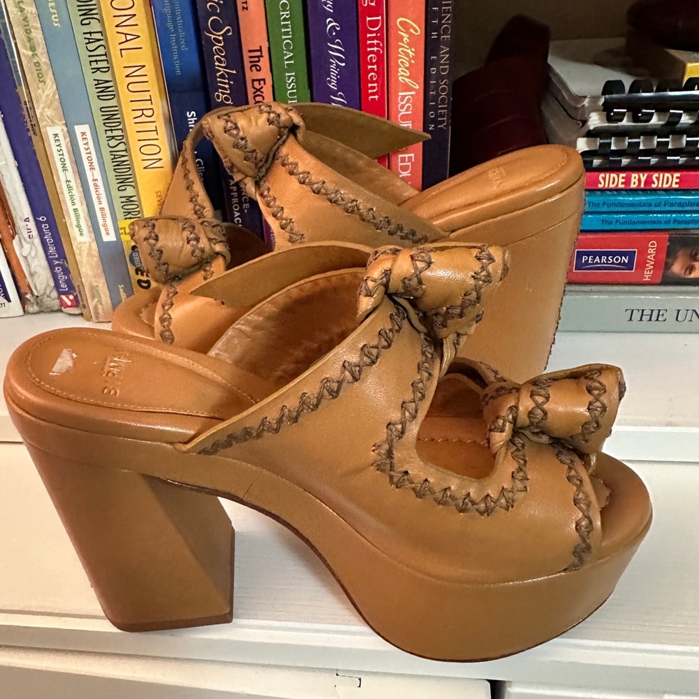 Alexander Birman Tan Platform with Bow Detail - Women